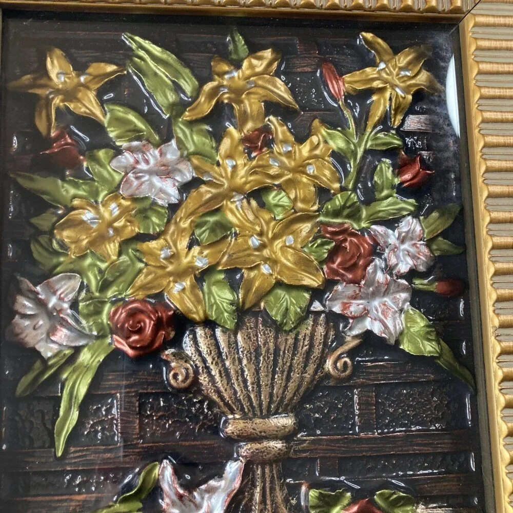 3D Tin‎ Flowers Vase Inlay Picture Shadow Box Chalkware Frame 10 x 12